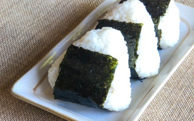 Onigiri: Rice ball that bursts with flavors!